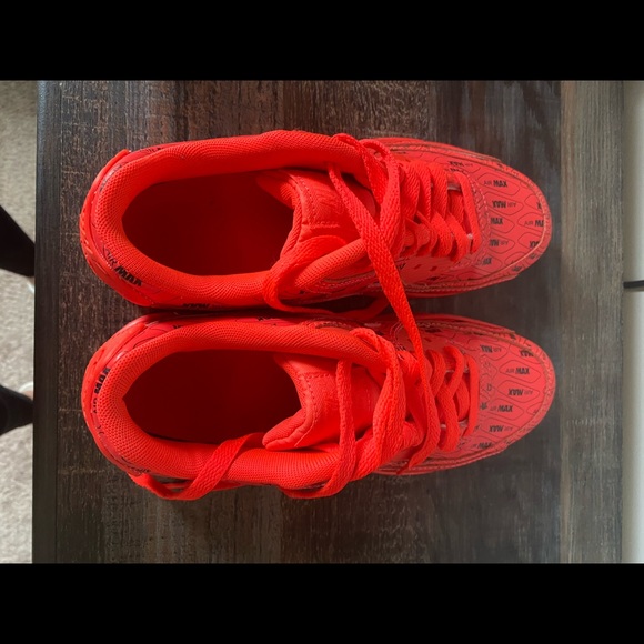 Nike air maxes orange - Picture 3 of 5
